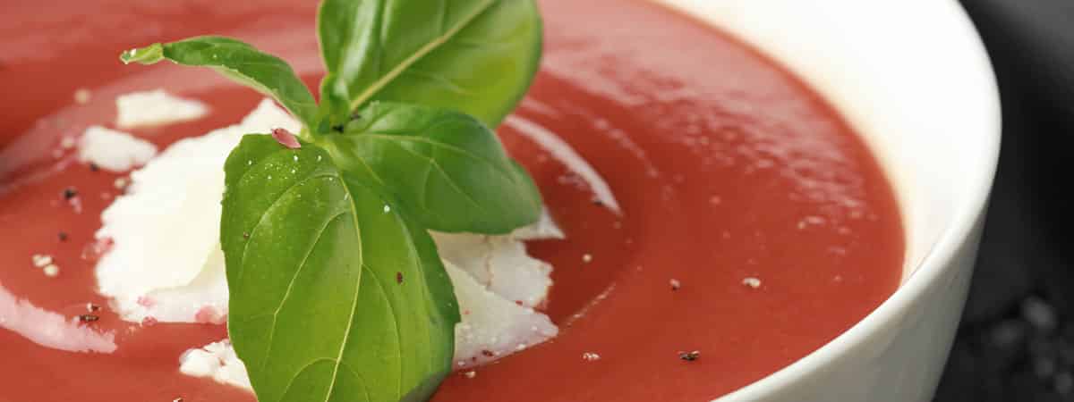 Gazpacho cerezas con Arla queso de untar natural