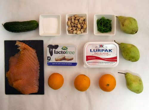 Ingredientes-Cilindro de salmón y Lactofree con pistachos, wakame y peras caramelizadas