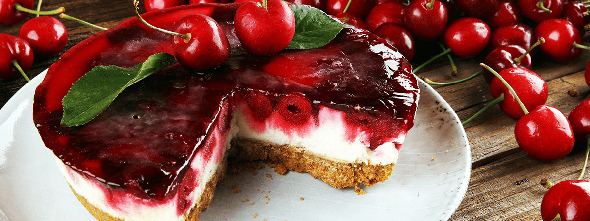 Tarta de cerezas y cuajada