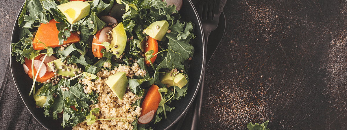 Ensalada de quinoa y cottage