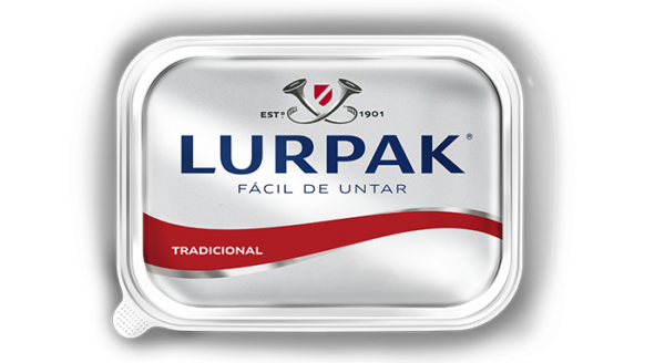 Mantequilla Lurpak tradicional