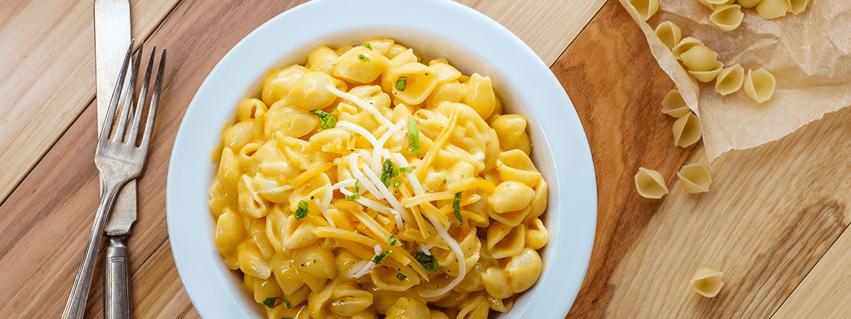 Ensalada de pasta y queso